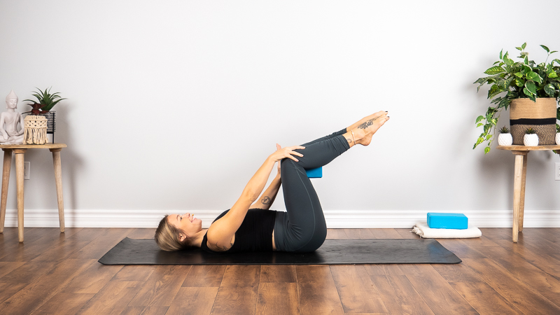 Hatha yoga pour stabiliser le dos et les hanches